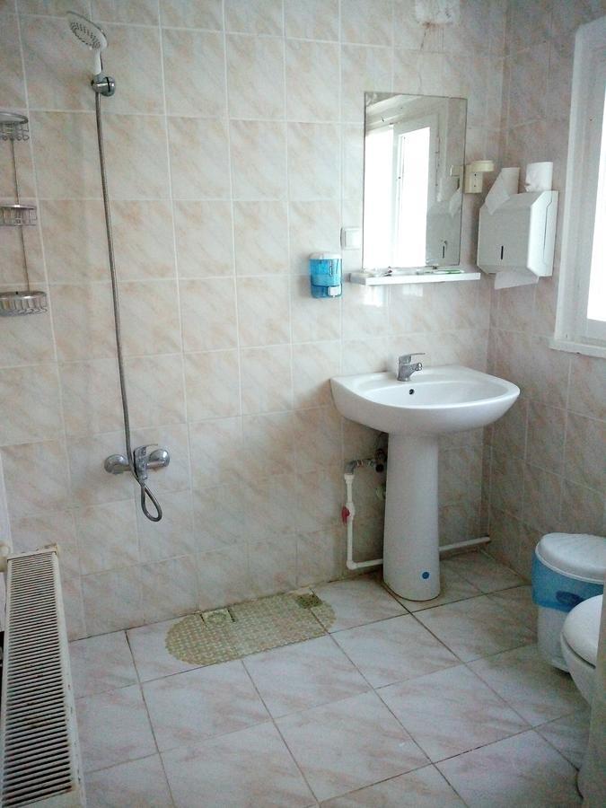 Готель Mavi Pension Айвалик Екстер'єр фото